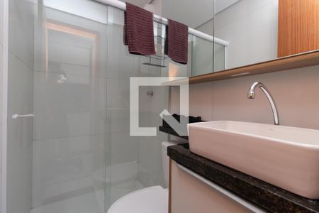 Banheiro de apartamento à venda com 1 quarto, 24m² em Vila Mazzei, São Paulo