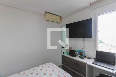 Suíte de apartamento à venda com 3 quartos, 180m² em Chácara Mafalda, São Paulo