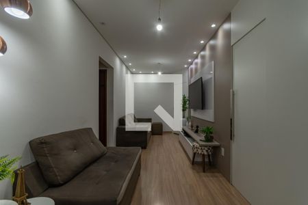 Sala de apartamento à venda com 3 quartos, 80m² em Jaqueline, Belo Horizonte