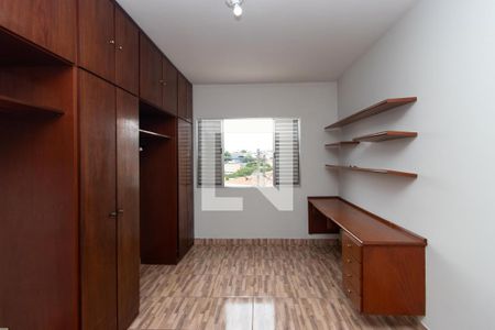 Casa à venda com 190m², 3 quartos e 2 vagas Casa à venda com 190m², 3 quartos e 2 vagasQuarto 1