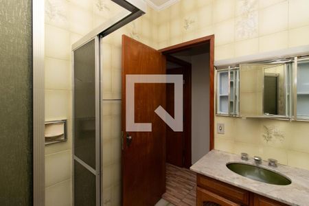 Casa à venda com 190m², 3 quartos e 2 vagas Casa à venda com 190m², 3 quartos e 2 vagasBanheiro Social