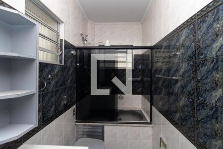 Casa à venda com 190m², 3 quartos e 2 vagas Casa à venda com 190m², 3 quartos e 2 vagasBanheiro da Suíte