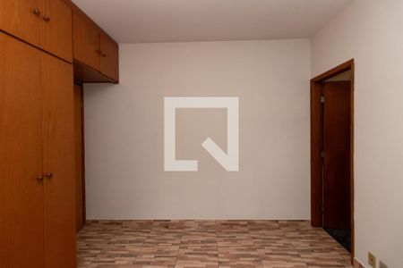 Casa à venda com 190m², 3 quartos e 2 vagas Casa à venda com 190m², 3 quartos e 2 vagasQuarto Suíte