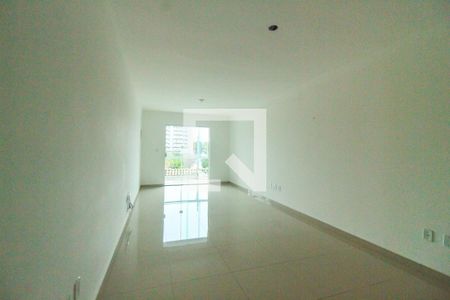 Sala de casa à venda com 3 quartos, 180m² em Jardim Norma, São Paulo