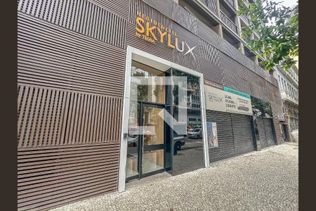 Studio à venda com 42m², 1 quarto e sem vaga Studio à venda com 42m², 1 quarto e sem vagaFachada do Prédio