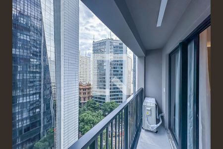 Studio à venda com 42m², 1 quarto e sem vaga Studio à venda com 42m², 1 quarto e sem vagaVaranda