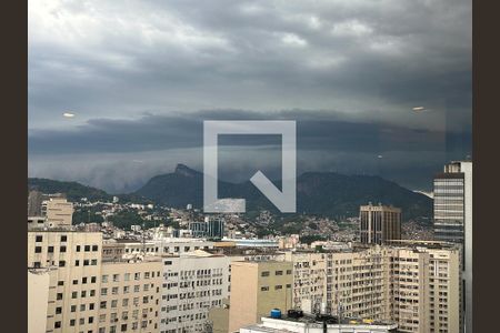 Studio à venda com 42m², 1 quarto e sem vaga Studio à venda com 42m², 1 quarto e sem vagaTerraço