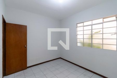 Quarto 1 de casa à venda com 2 quartos, 53m² em Vila Copacabana, Belo Horizonte