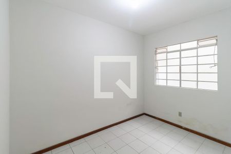 Quarto 2 de casa à venda com 2 quartos, 53m² em Vila Copacabana, Belo Horizonte