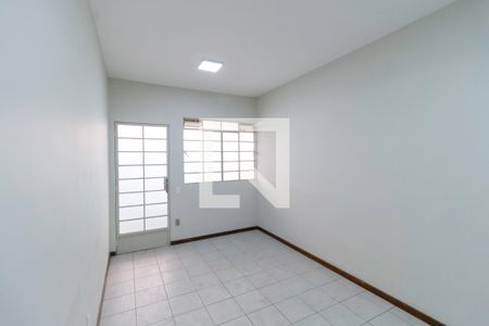 Sala de casa à venda com 2 quartos, 53m² em Vila Copacabana, Belo Horizonte