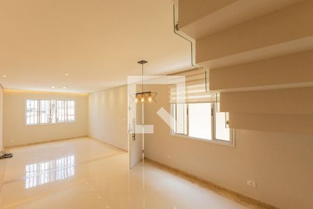 Sala  de casa à venda com 4 quartos, 150m² em Jardim Cidalia, São Paulo