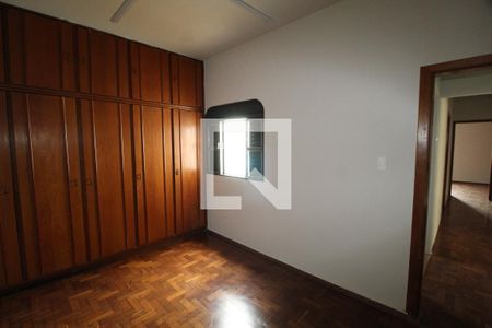 Quarto 2 de casa para alugar com 6 quartos, 320m² em Nossa Senhora Aparecida, Uberlândia