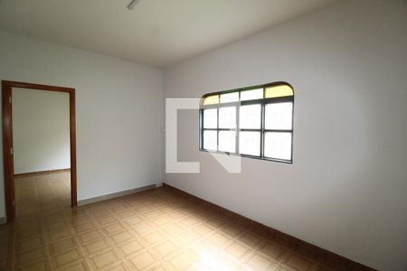 Sala de casa para alugar com 6 quartos, 320m² em Nossa Senhora Aparecida, Uberlândia