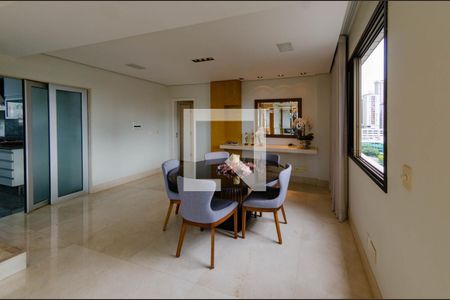 Sala de apartamento para alugar com 4 quartos, 450m² em Belvedere, Belo Horizonte