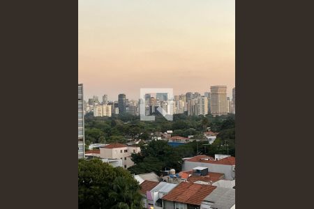 Vista da janela de apartamento à venda com 3 quartos, 110m² em Pinheiros, São Paulo