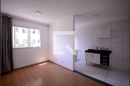 Sala  de apartamento para alugar com 2 quartos, 40m² em Jardim Santa Emilia, São Paulo