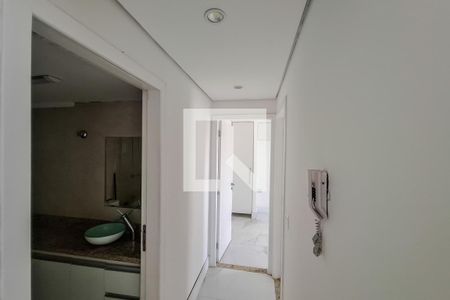 corredor de apartamento à venda com 1 quarto, 52m² em Sé, São Paulo