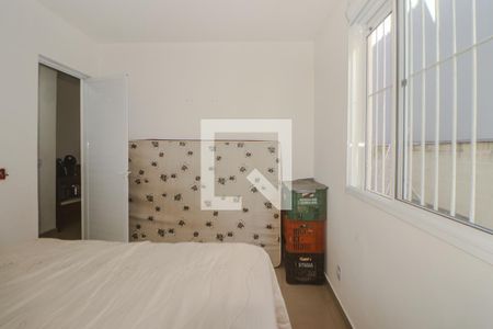 Quarto 1 de apartamento para alugar com 2 quartos, 72m² em Humaitá, Porto Alegre