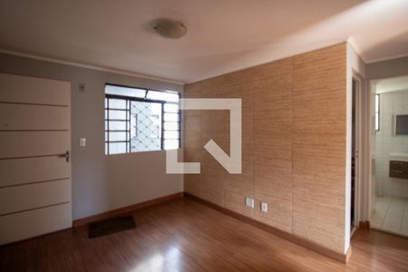 Sala de apartamento à venda com 2 quartos, 42m² em Conjunto Residencial José Bonifácio, São Paulo