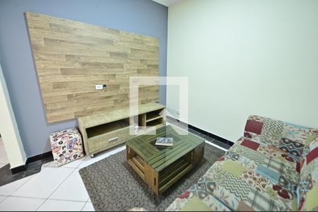 Sala de casa para alugar com 3 quartos, 320m² em Recanto dos Emboabas, Aparecida de Goiânia