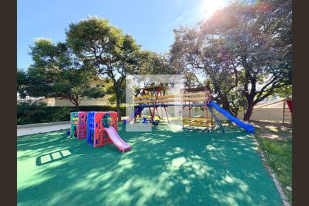 Casa de condomínio à venda com 126m², 3 quartos e 2 vagas Casa de condomínio à venda com 126m², 3 quartos e 2 vagasÁrea comum - Playground