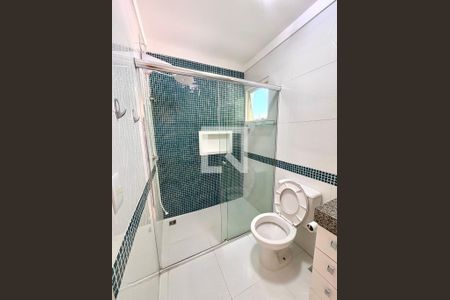 Casa de condomínio à venda com 126m², 3 quartos e 2 vagas Casa de condomínio à venda com 126m², 3 quartos e 2 vagasBanheiro da Suíte