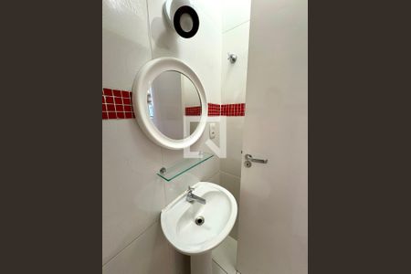 Casa de condomínio à venda com 126m², 3 quartos e 2 vagas Casa de condomínio à venda com 126m², 3 quartos e 2 vagasLavabo