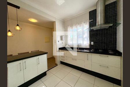Casa de condomínio à venda com 126m², 3 quartos e 2 vagas Casa de condomínio à venda com 126m², 3 quartos e 2 vagasCozinha