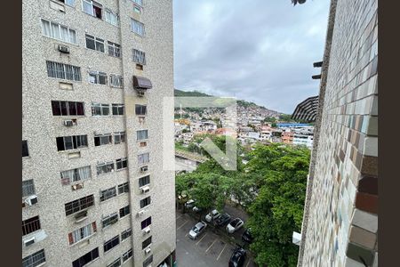 Vista do Quarto 1 de apartamento para alugar com 2 quartos, 67m² em Tomás Coelho, Rio de Janeiro