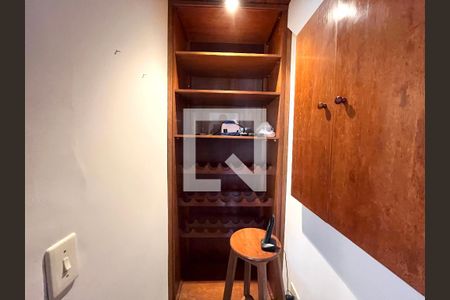 Adega de casa à venda com 1 quarto, 104m² em Vila Paulista, São Paulo