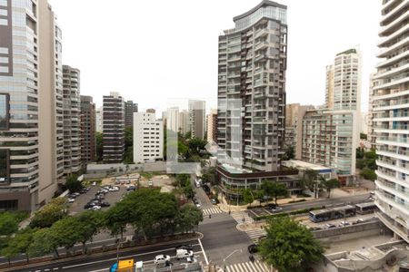 Vista da Rua de apartamento à venda com 2 quartos, 39m² em Indianópolis, São Paulo