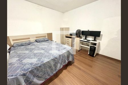 Quarto 2 de casa à venda com 2 quartos, 300m² em Vila Santa Maria, Jundiaí