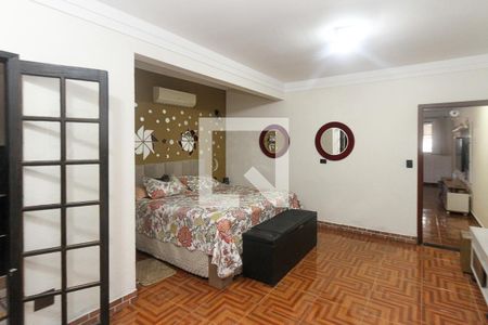 Suite de casa à venda com 4 quartos, 205m² em Jardim Santa Adelia, São Paulo