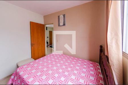 Quarto 1 de apartamento para alugar com 2 quartos, 60m² em Alto Caiçaras, Belo Horizonte