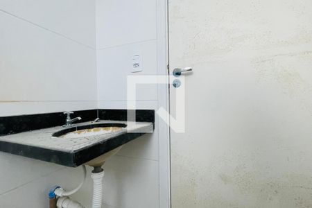 Apartamento para alugar com 46m², 2 quartos e 1 vaga Apartamento para alugar com 46m², 2 quartos e 1 vagaBanheiro