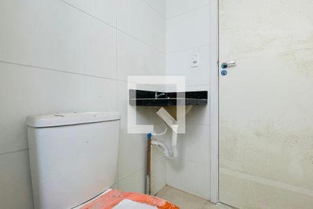 Apartamento para alugar com 46m², 2 quartos e 1 vaga Apartamento para alugar com 46m², 2 quartos e 1 vagaBanheiro