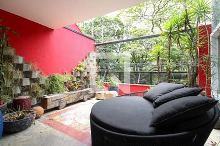 Varanda de casa para alugar com 3 quartos, 366m² em Vila Madalena, São Paulo