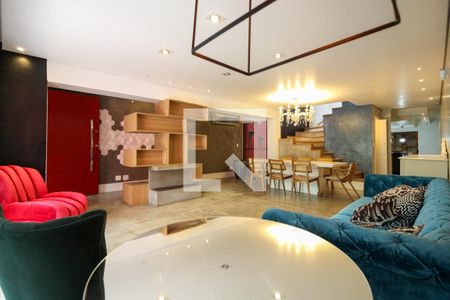 Sala de casa para alugar com 3 quartos, 366m² em Vila Madalena, São Paulo