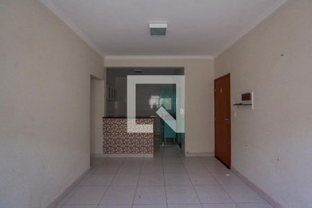 Sala de apartamento para alugar com 2 quartos, 70m² em Jardim Holanda, Uberlândia