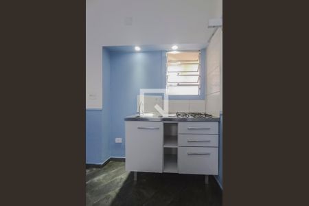 Cozinha de casa para alugar com 1 quarto, 20m² em Vila Deodoro, São Paulo