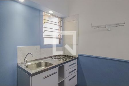 Cozinha de casa para alugar com 1 quarto, 20m² em Vila Deodoro, São Paulo