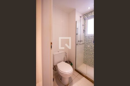 Apartamento à venda com 150m², 4 quartos e 2 vagas Apartamento à venda com 150m², 4 quartos e 2 vagasBanheiro das Suítes 1 e 2