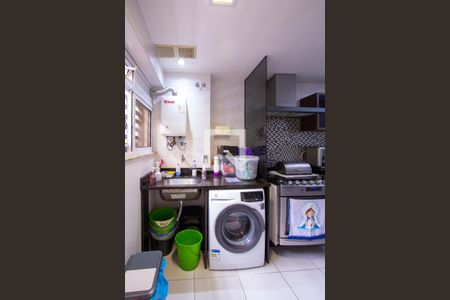 Apartamento à venda com 150m², 4 quartos e 2 vagas Apartamento à venda com 150m², 4 quartos e 2 vagasÁrea de Serviço