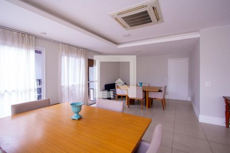 Apartamento à venda com 150m², 4 quartos e 2 vagas Apartamento à venda com 150m², 4 quartos e 2 vagasÁrea gourmet