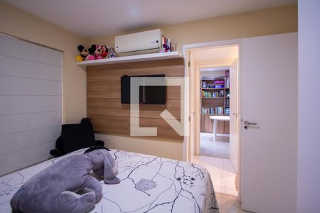 Apartamento à venda com 150m², 4 quartos e 2 vagas Apartamento à venda com 150m², 4 quartos e 2 vagasSuíte 2