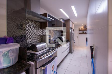 Apartamento à venda com 150m², 4 quartos e 2 vagas Apartamento à venda com 150m², 4 quartos e 2 vagasCozinha