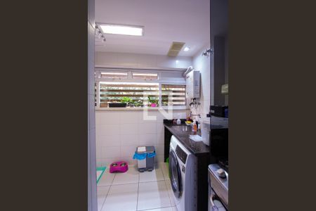 Apartamento à venda com 150m², 4 quartos e 2 vagas Apartamento à venda com 150m², 4 quartos e 2 vagasÁrea de Serviço