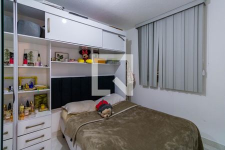 Quarto 1 de apartamento para alugar com 2 quartos, 45m² em Conjunto Promorar Raposo Tavares, São Paulo