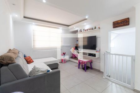 Sala de casa de condomínio à venda com 2 quartos, 82m² em Vila Paranagua, São Paulo