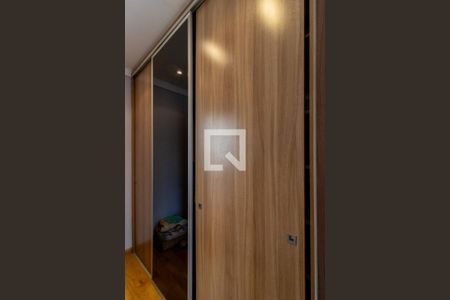 Suíte 1 de casa à venda com 3 quartos, 500m² em Vila Galvão, Guarulhos